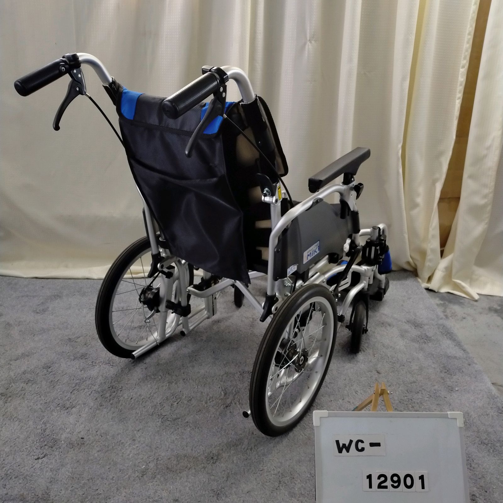 WC-12901 MiKi ミキ イージーフィット MEF-16 モジュール車椅子 ノーパンクタイヤ 介助式 車椅子 車イス 車いす 洗浄 消毒済 介護用品