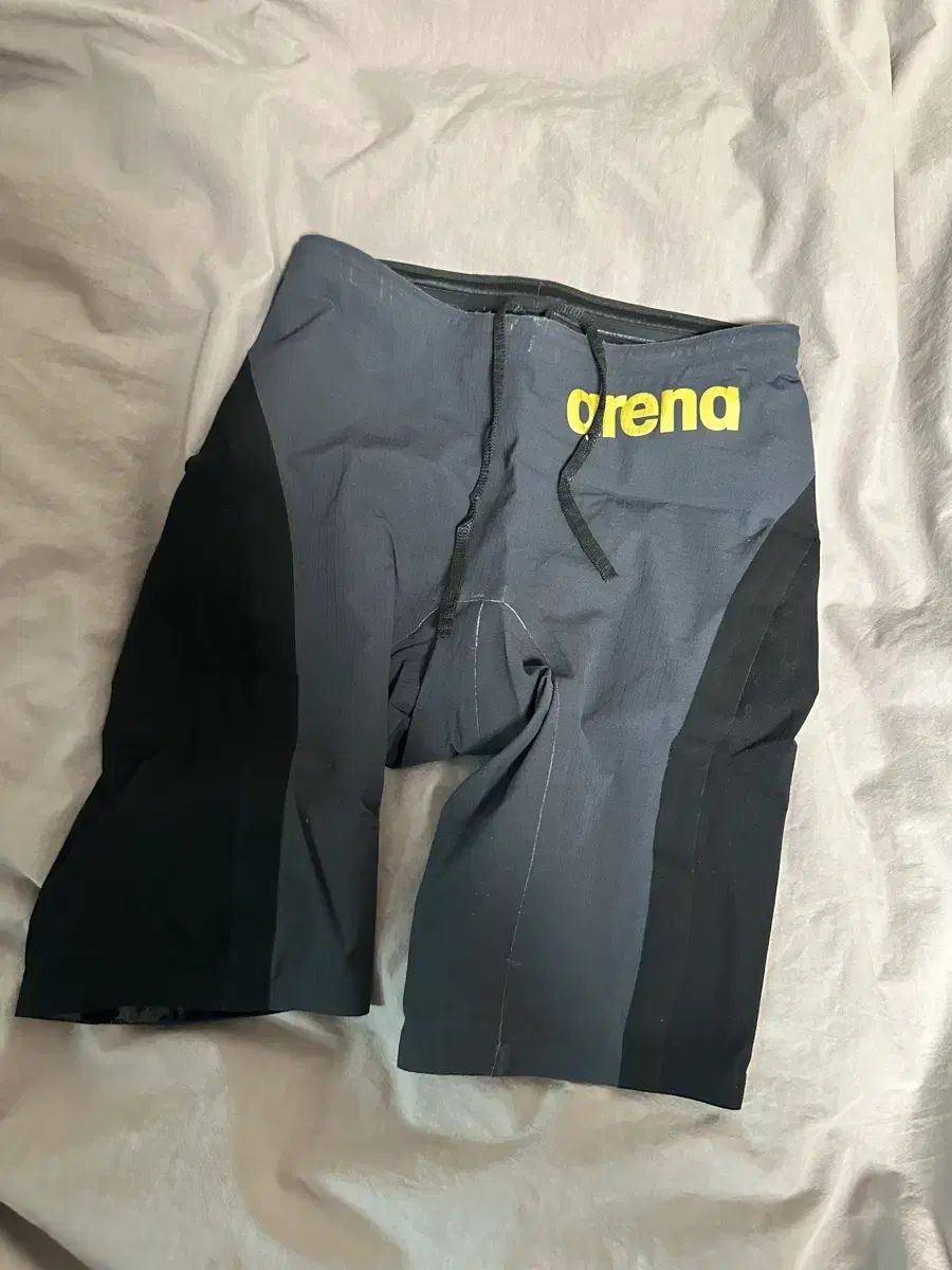 アリーナ 경기용水着 カーボンフレックス