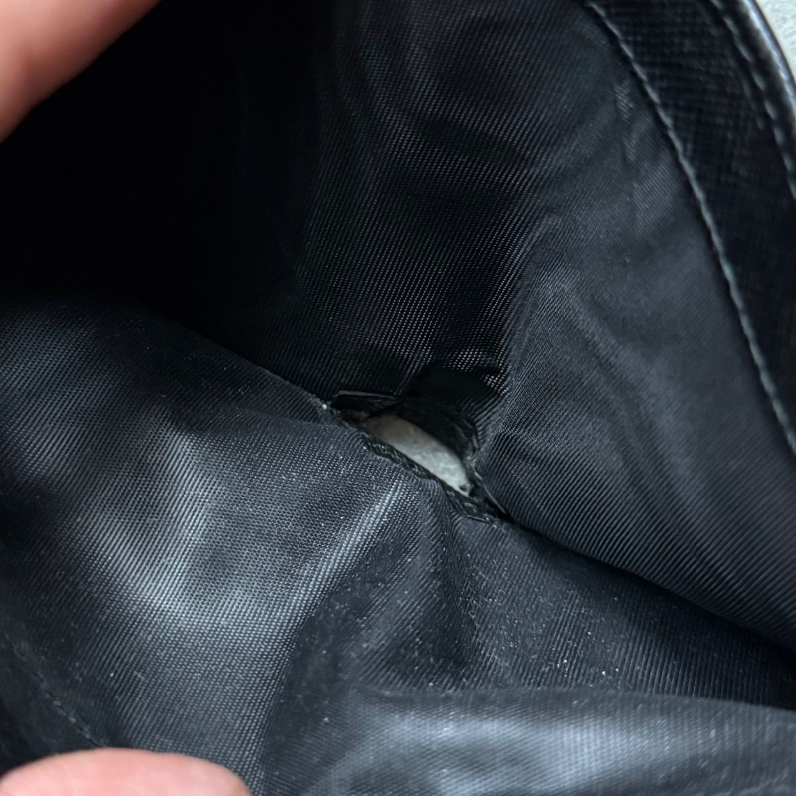 小銭入れ 三角ロゴ