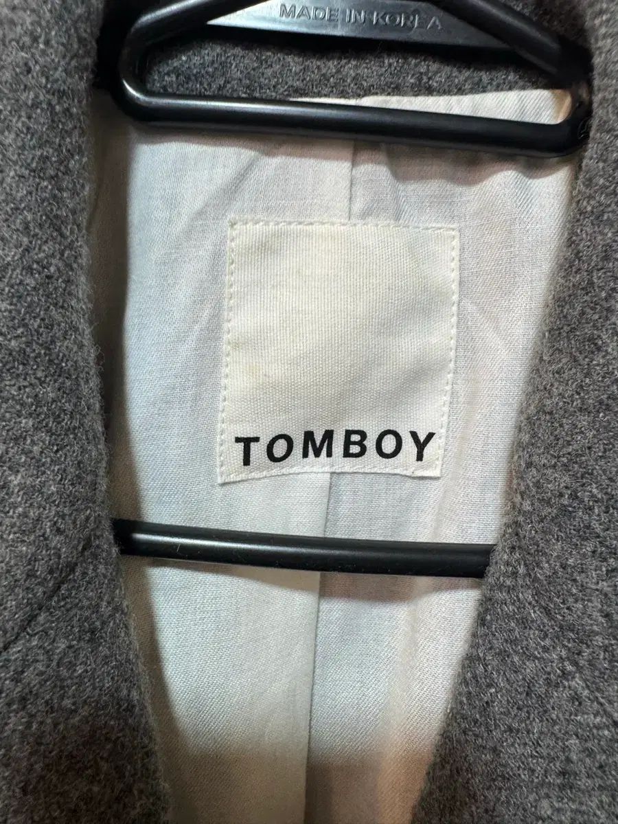 TOMBOY グレー