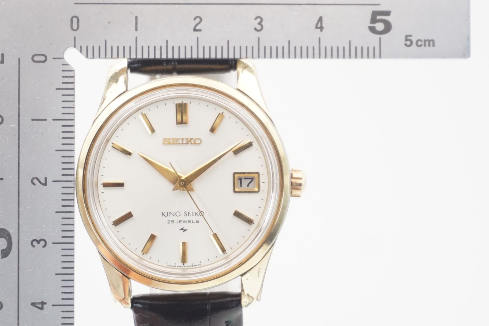  KING SEIKO キングセイコー 4402-8000 手巻き 25石 ゴールドケース デイト シルバー文字盤 レザーベルト メンズ ヴィンテージ 時計 手巻き時計 腕時計(アナログ)