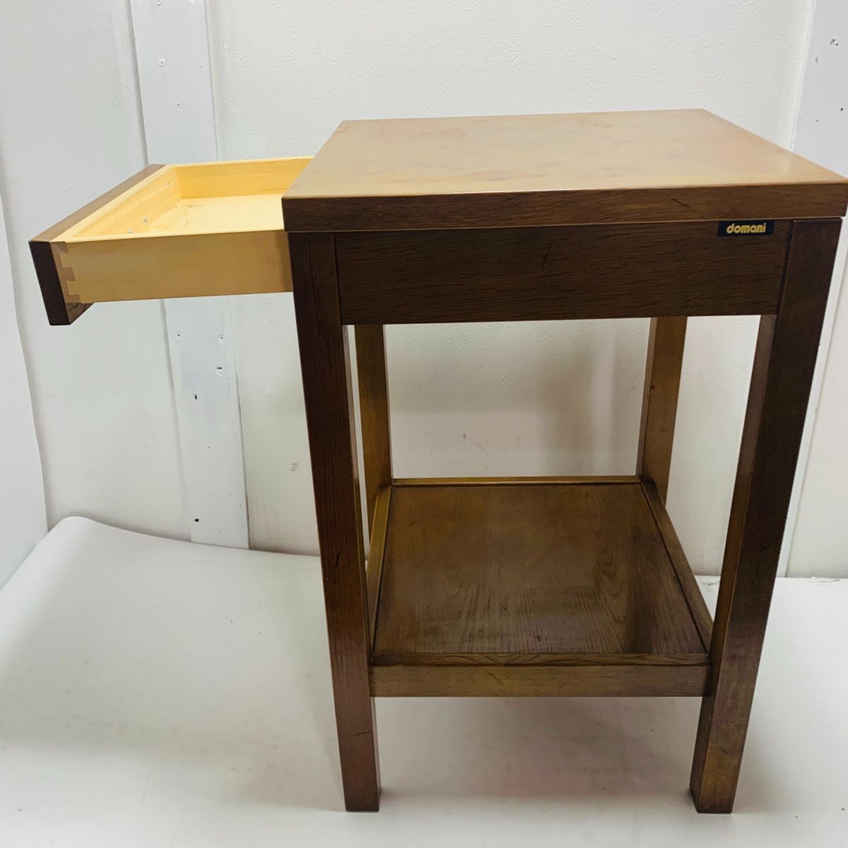カリモク家具 domani サイドテーブル モーガントン 木製 抽斗 飾り棚