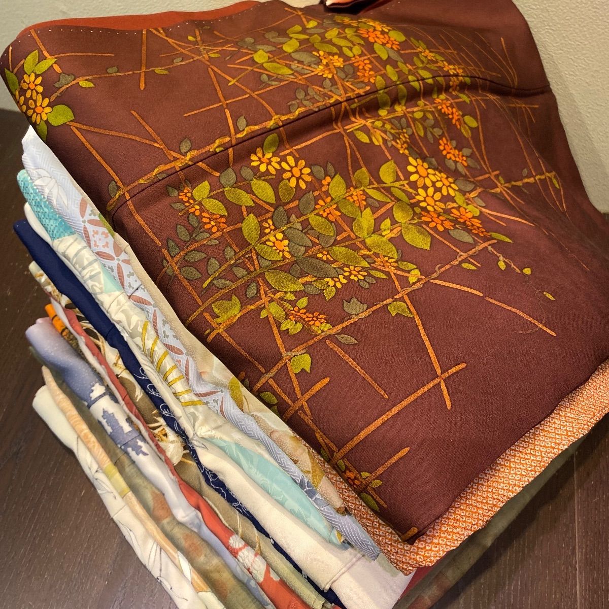 まとめ売り】正絹訪問着15枚 リメイク素材 ハンドメイド向け - メルカリ