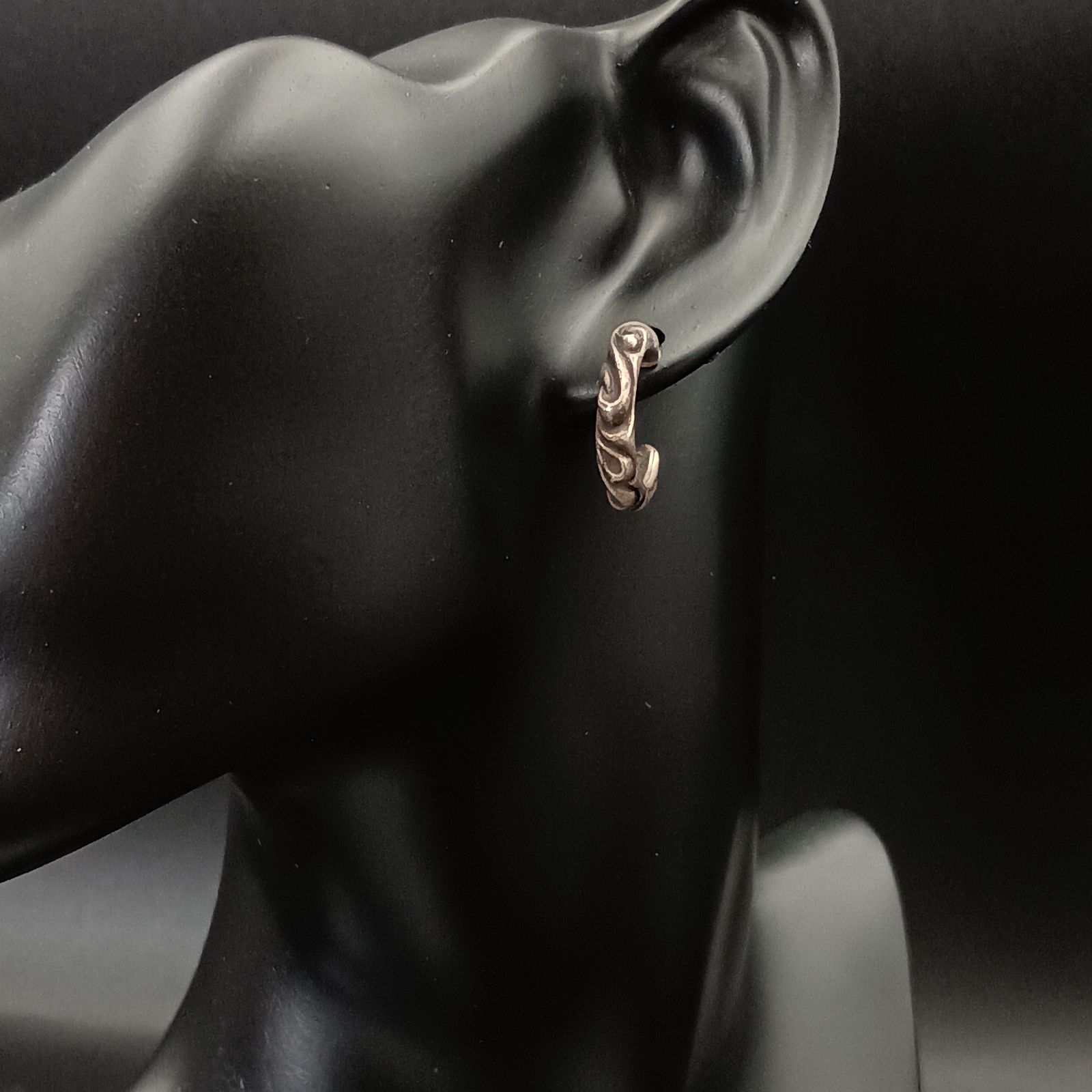 CHROMEHEARTS クロムハーツ　スクロールフープピアス 925 片耳 ChromeHearts クロムハーツ スクロール フープピアス 片耳 メンズ