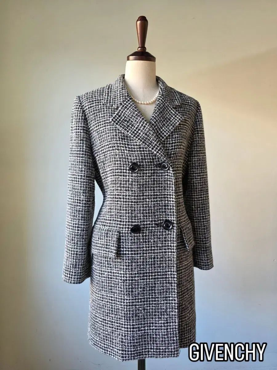 ジバンシィ ブークレ ツイード コート