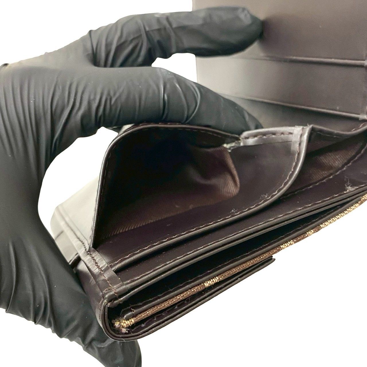 ほぼ未使用 箱付 FENDI フェンディ ズッキーノ FF ロゴ 柄 金具 レザー