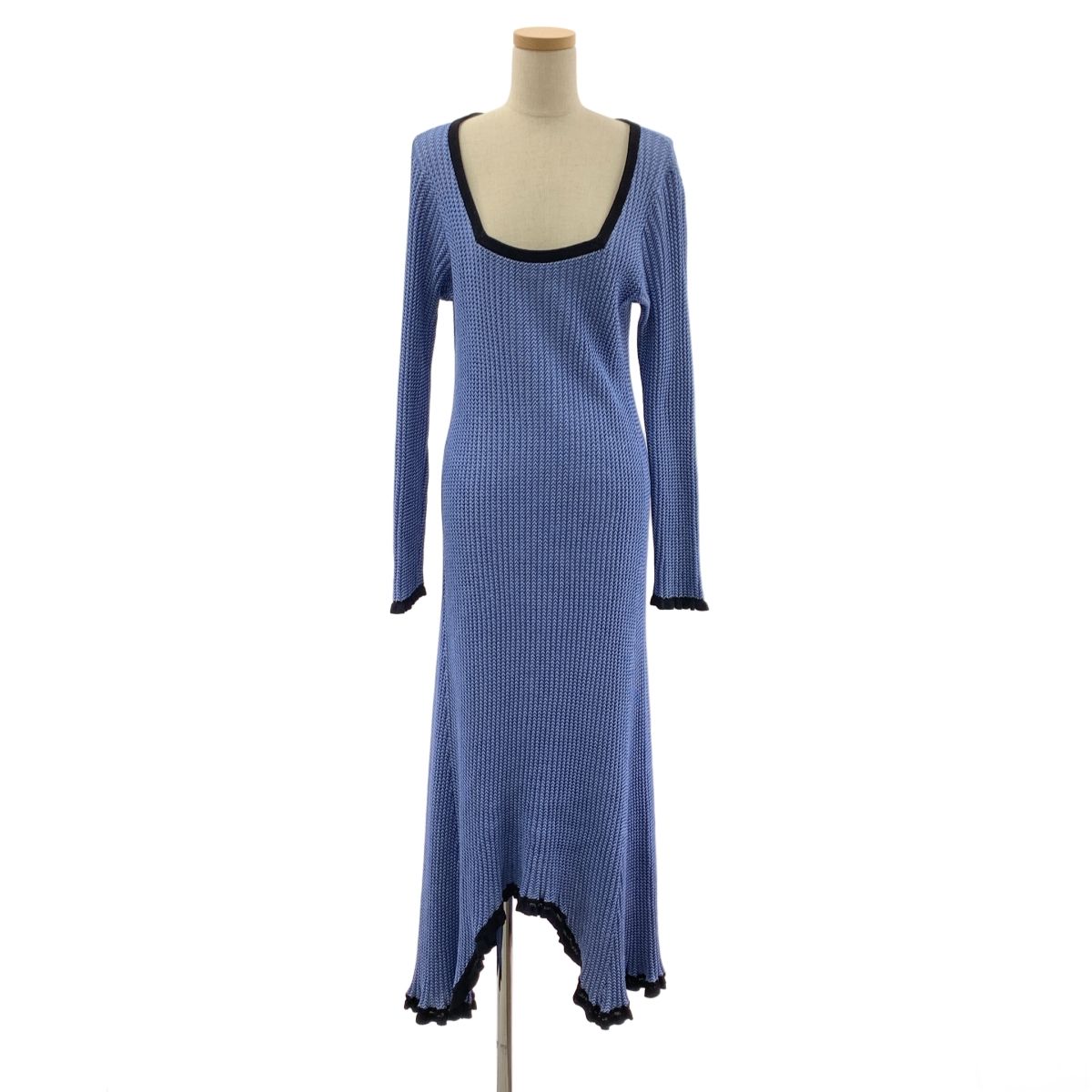 AKANE UTSUNOMIYA / アカネウツノミヤ | スクエアネック ニット フレア