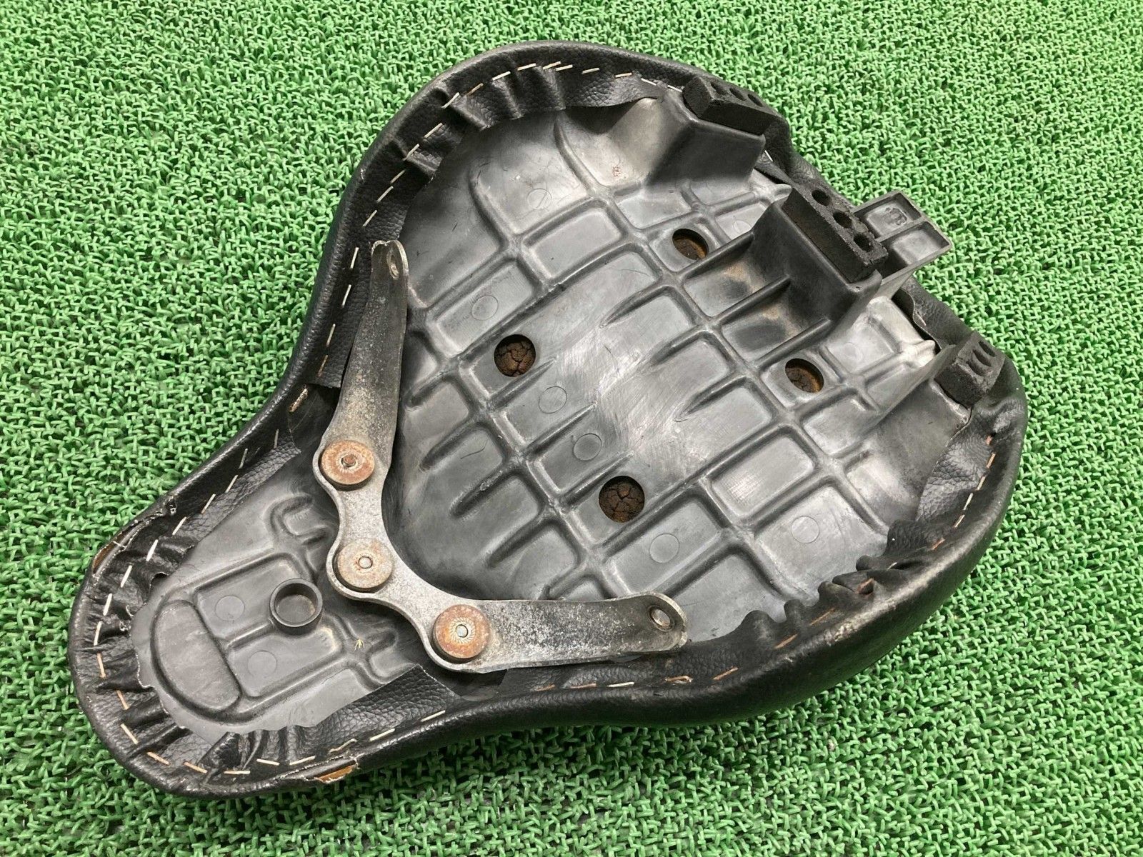 マグナ50 シート ホンダ 純正 バイク 部品 AC13 MAGNA50 マグナ マグナ 