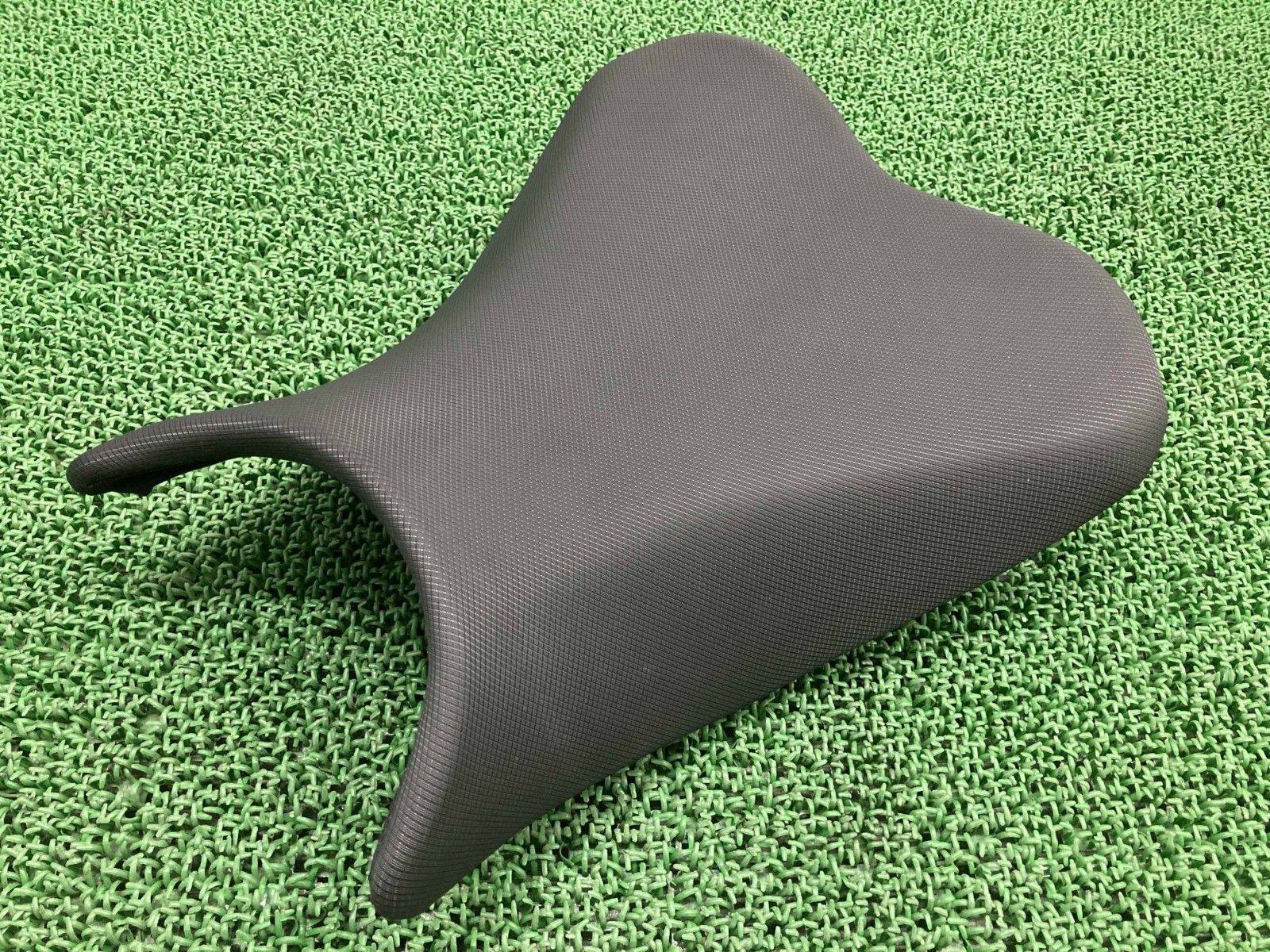 フロントシート 53066 0801 カワサキ バイク 部品 EX 400 G メインシート ニンジャ400 破れ無し 品薄 aZ