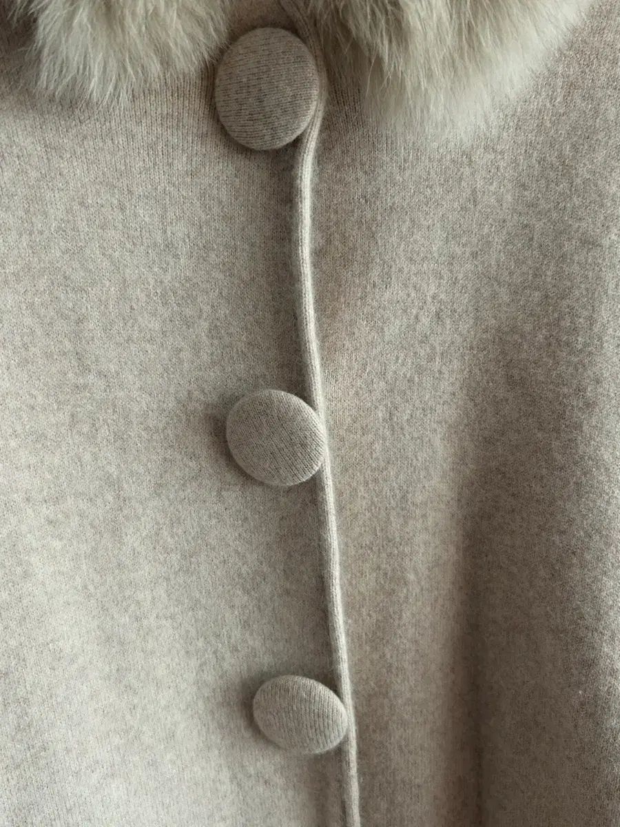 価格 クロエ アイボリー ベージュ ファー ケープ コート