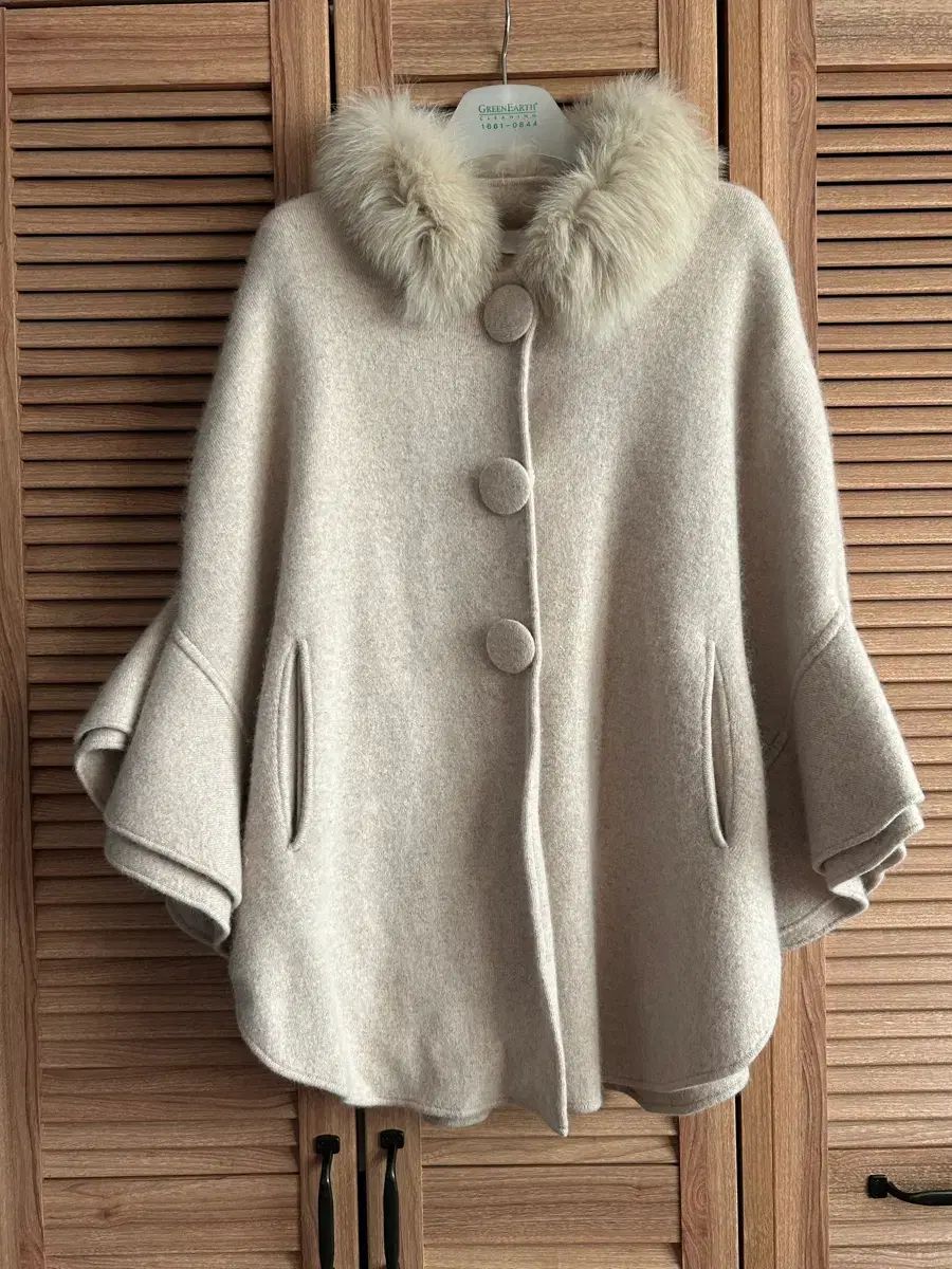 価格 クロエ アイボリー ベージュ ファー ケープ コート