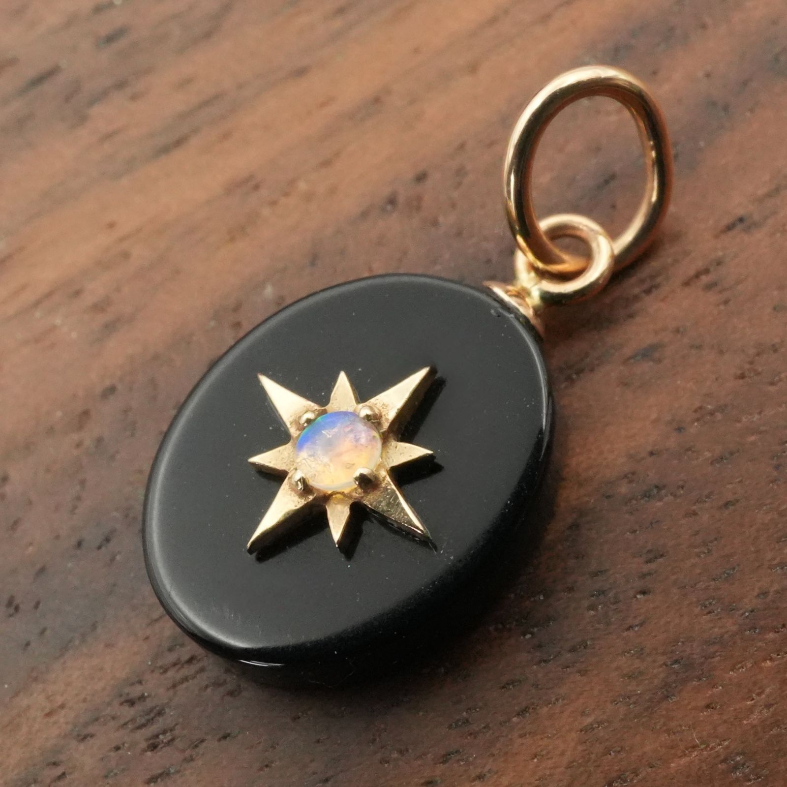 アガット K10 オニキス ネックレストップ 星空 オーバル/25-2617