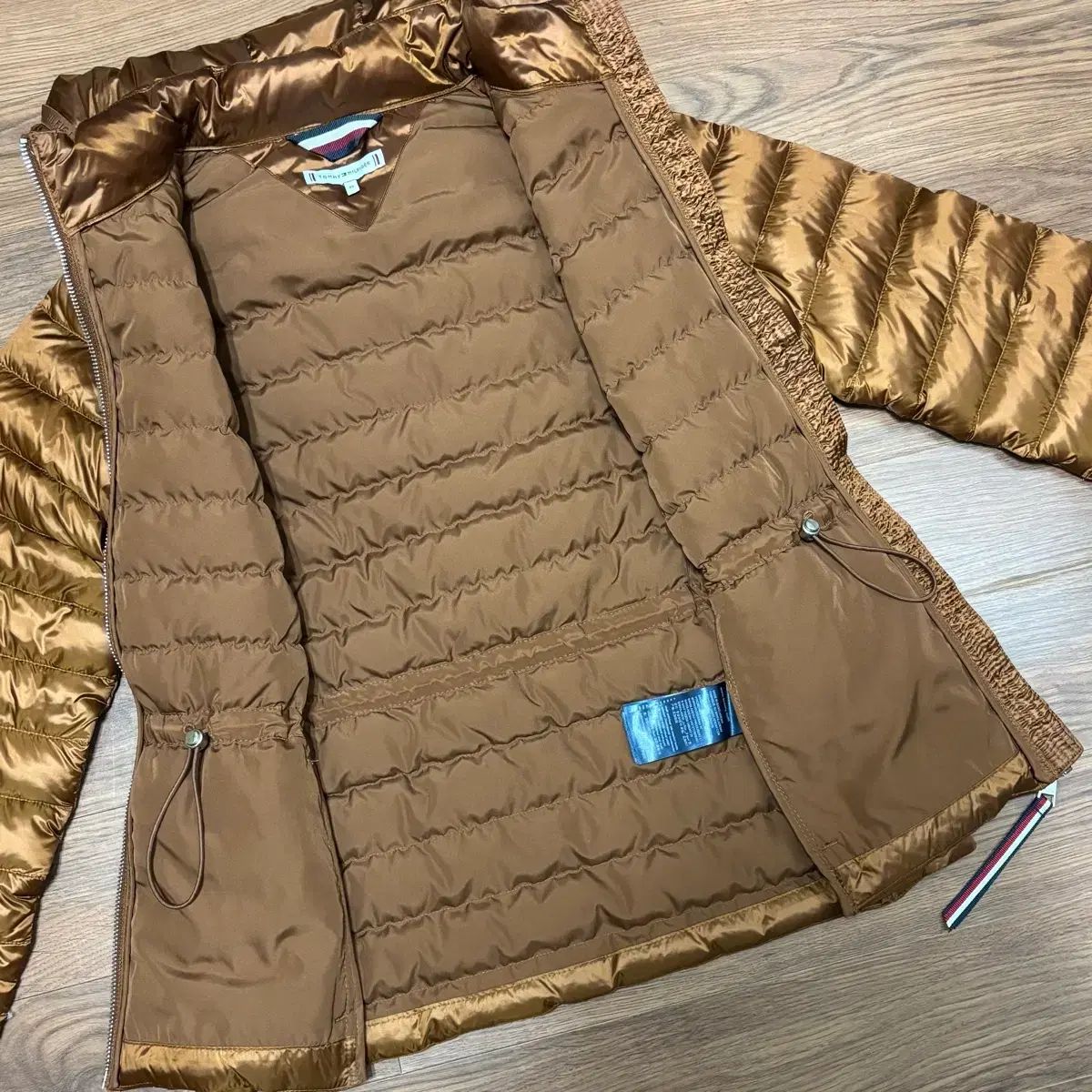 50万円台 25FW Tommy Hilfiger トミーヒルフィガー レディース 軽量