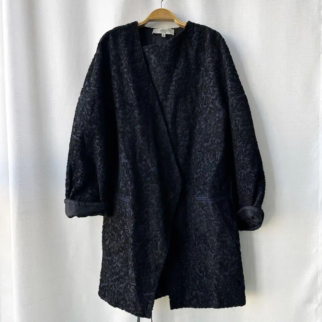 アッテヴァネッサ ブリューノ ウール混 オープン ジャカード コート ブラック ネイビー 36