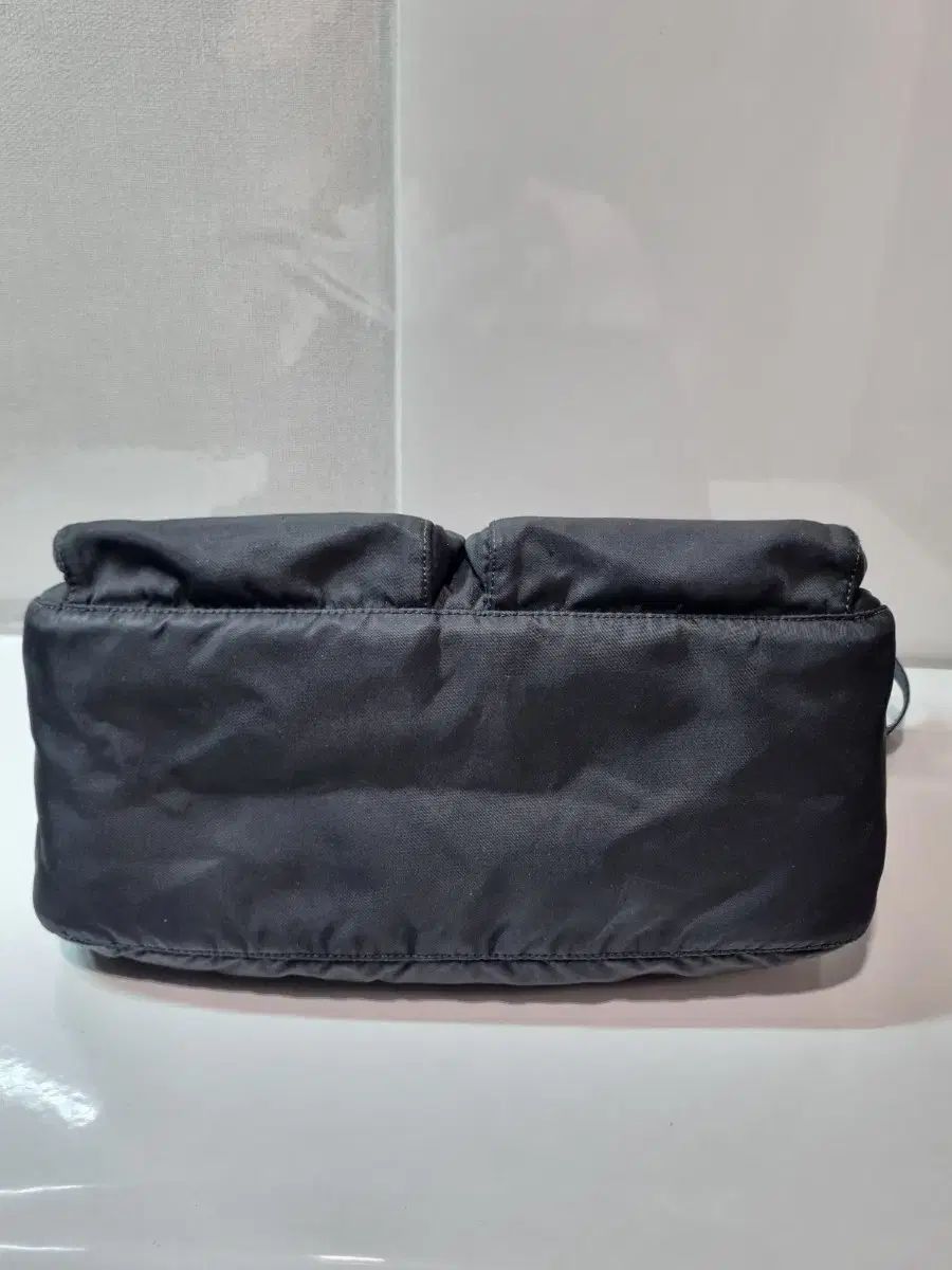 メッセンジャーバッグ