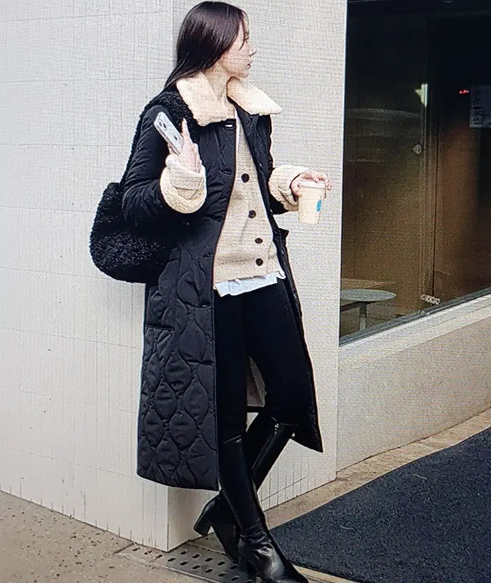 海外配送 ブラック キルティング Long ロング コート ファー 裏地 KARA カラ ジャケット