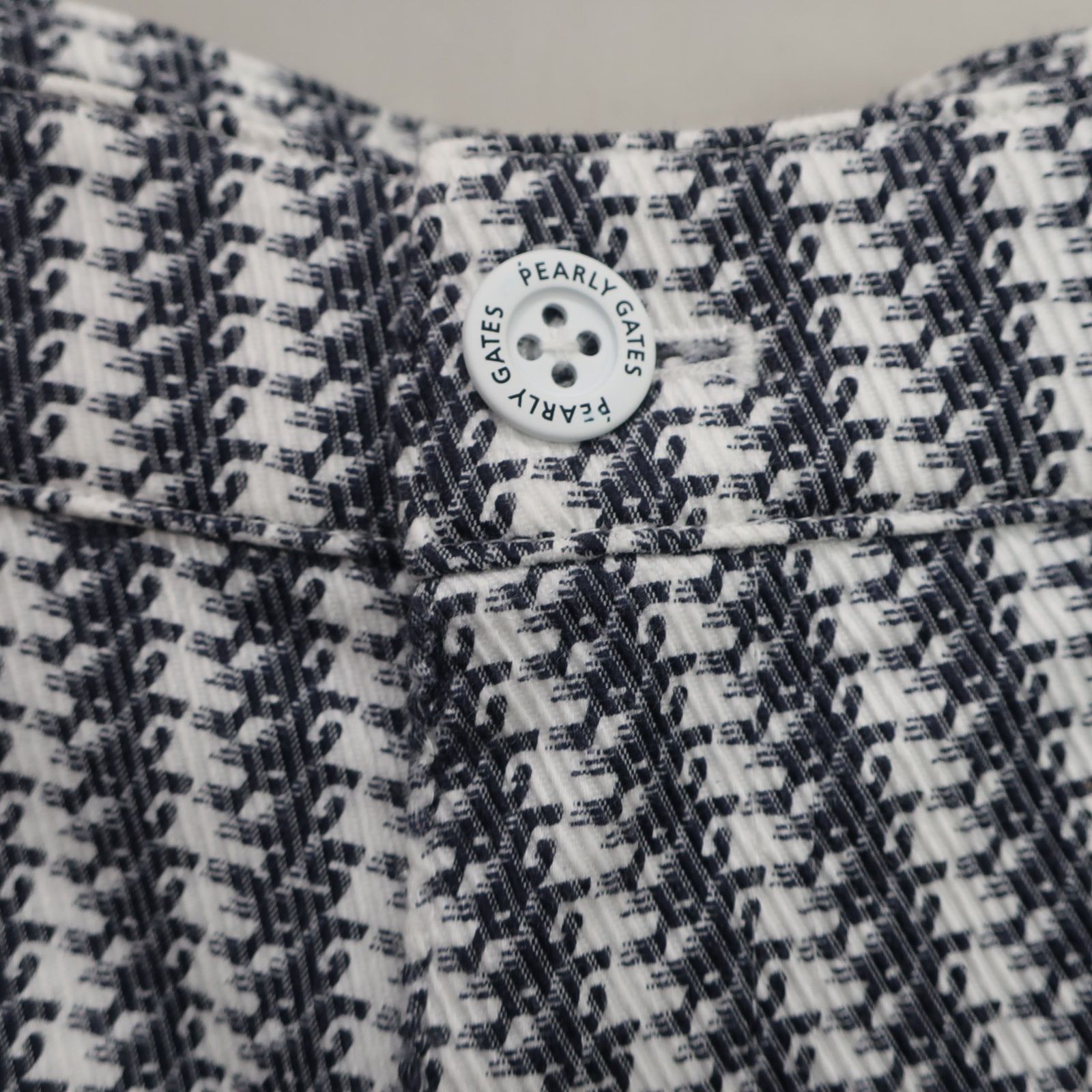 美品】PEARLY GATES(パーリーゲイツ) パンツ 白青総柄 メンズ 6 053