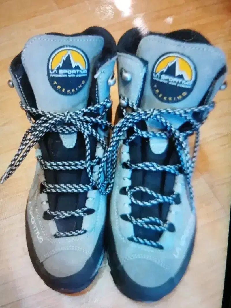 スポルティバ トレッキングシューズ 登山靴 グレー 255