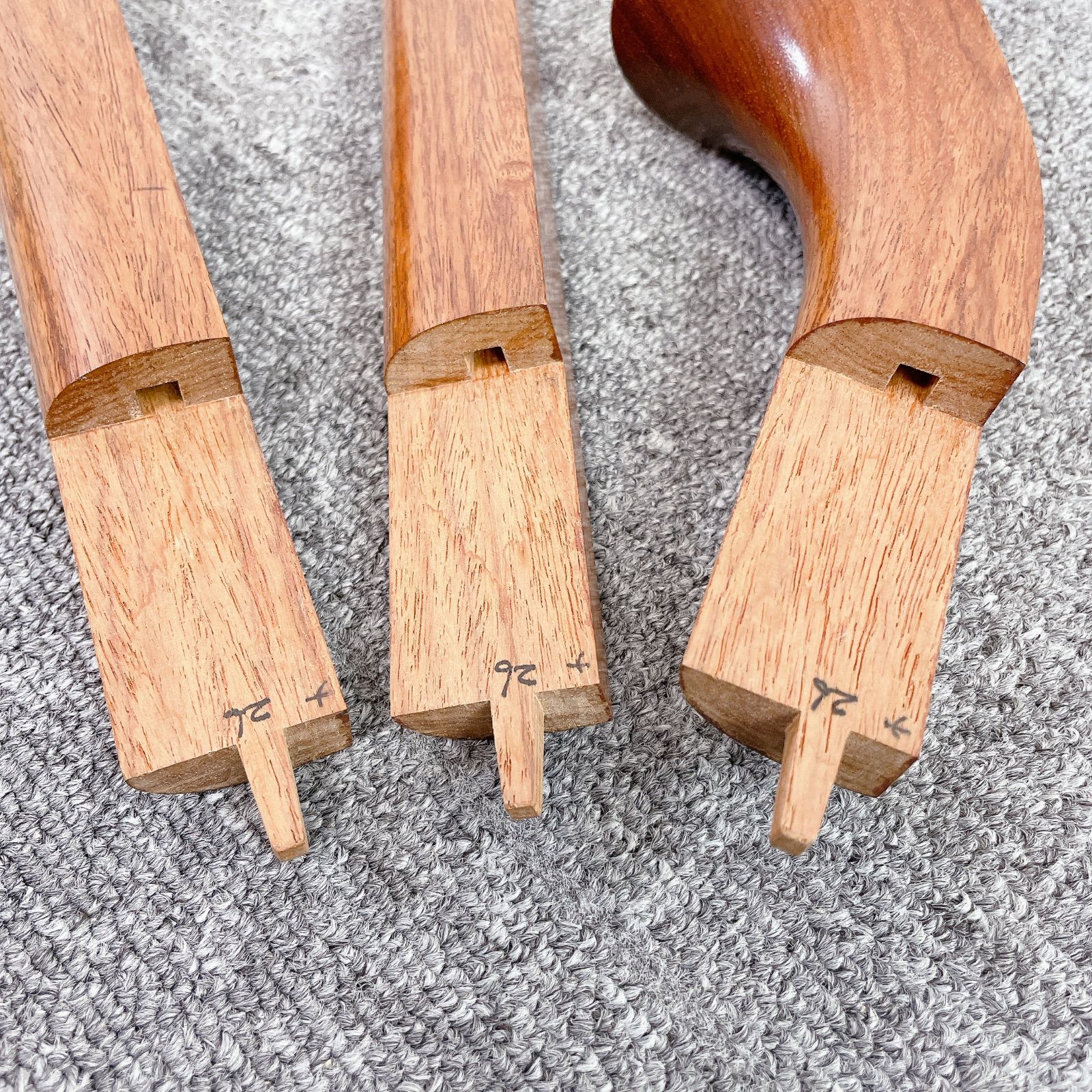 三味線 細棹 １本溝 花梨 丸打胴 和楽器 三味線 細棹 花梨 平溝 丸打胴 和楽器 - メルカリ