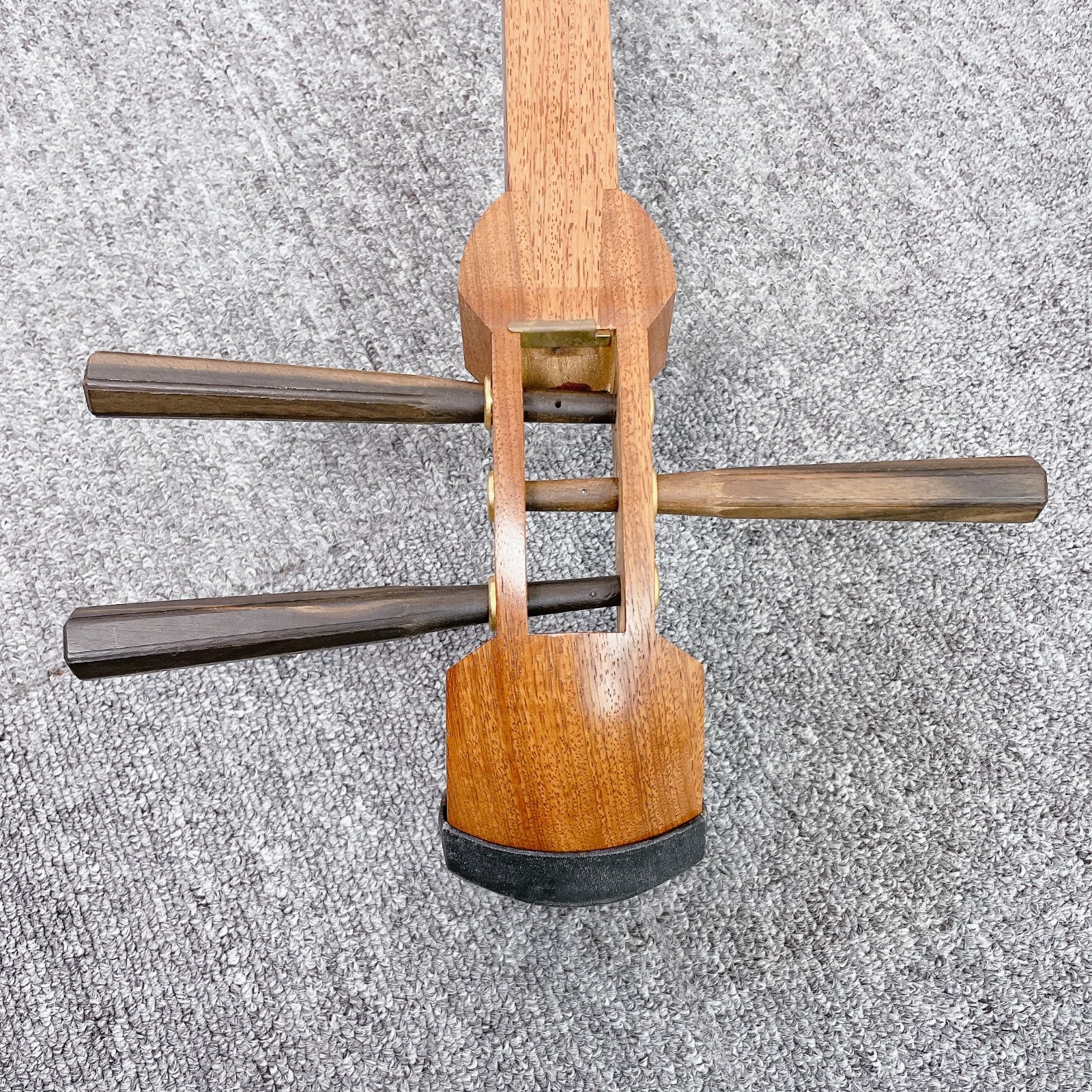 三味線 細棹 花梨 平溝 丸打胴 糸巻き 和楽器 - メルカリ