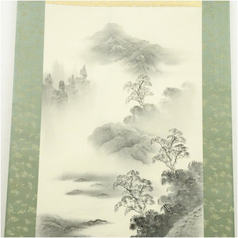 重村華堂筆 水墨山水 肉筆絹本掛軸（共箱） 掛け軸 床の間 書 おしゃれ