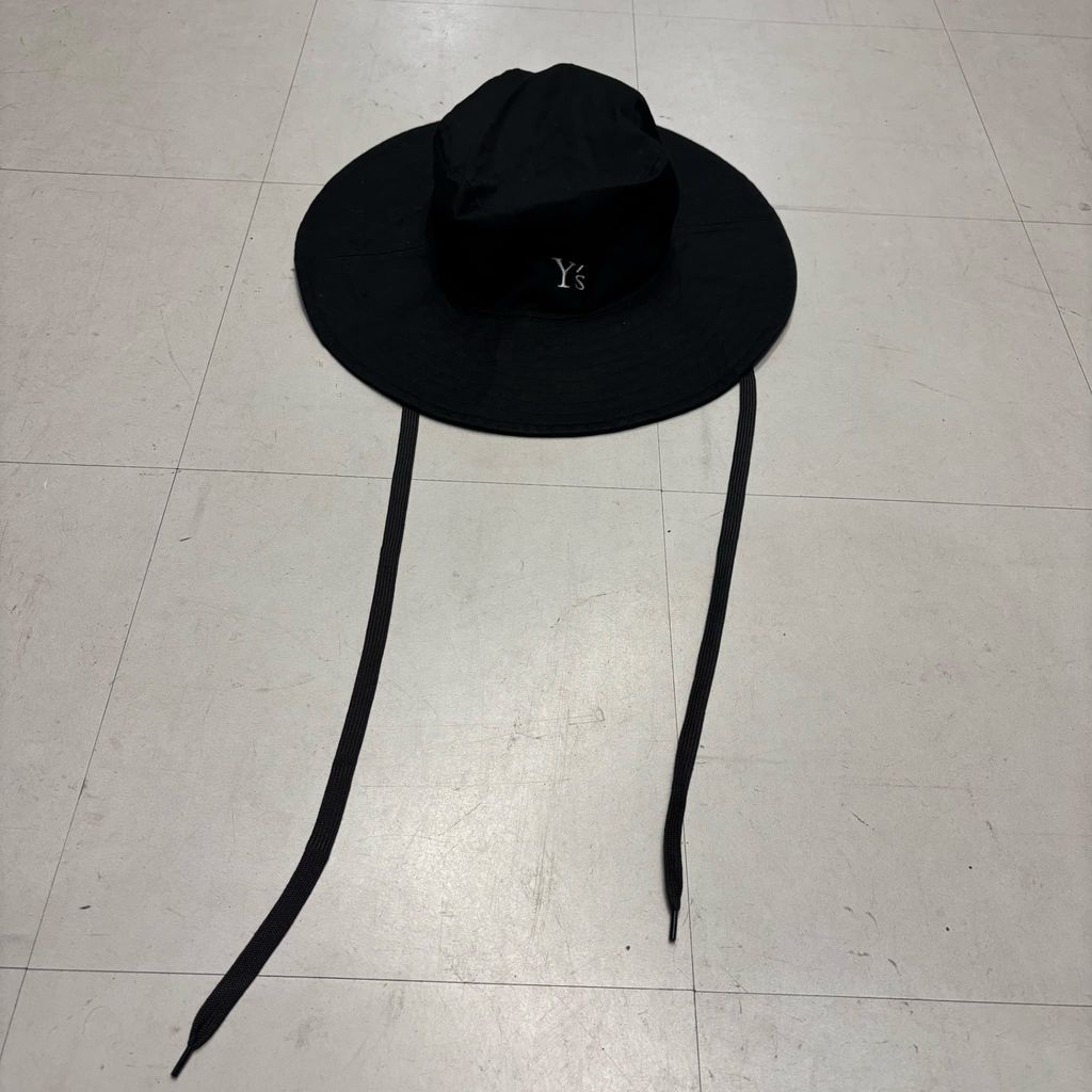 Y s × ERA ワイズ ニューエラ 23 SS WIDE BRIM バケットハット YZ-H 22-092 ブラック size M L 中目黒A 12