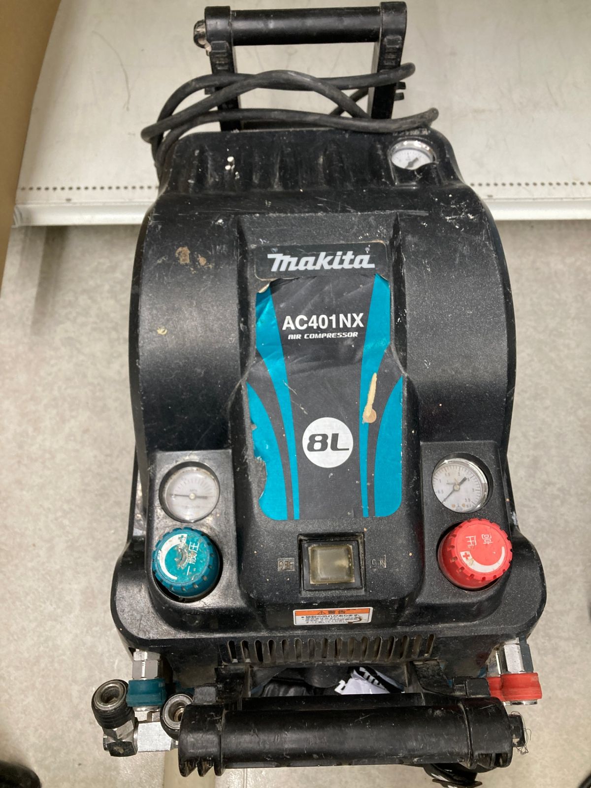 品 0921 makita マキタ エアコンプレッサ 8 L