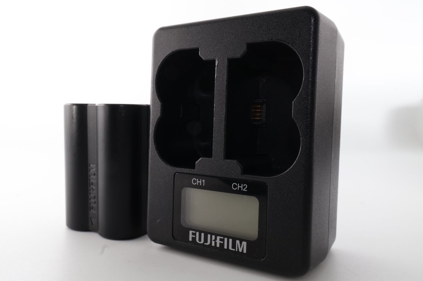 バッテリー チャージャー BC W 235 NP フジフイルム