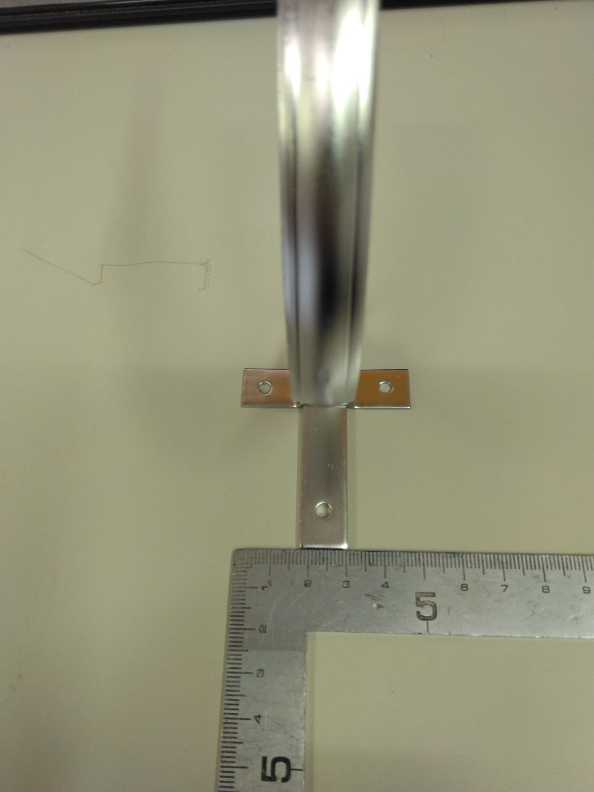 タカヤマ金属 樋受け 金具 正面打 ステンレス 前爪 100本 品番AMA 0666