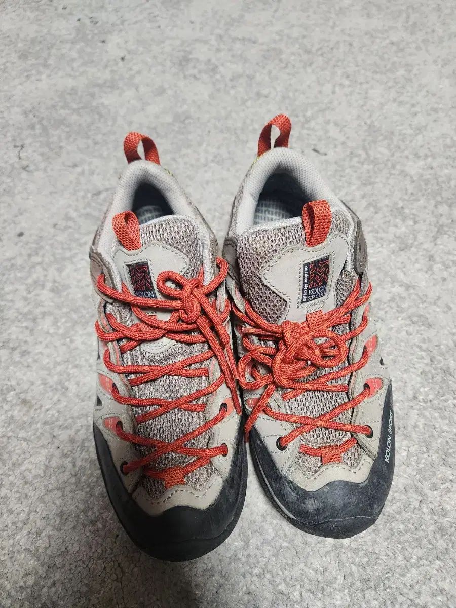 コーロンスポーツ GORE-TEX レディース トレッキングシューズ-240