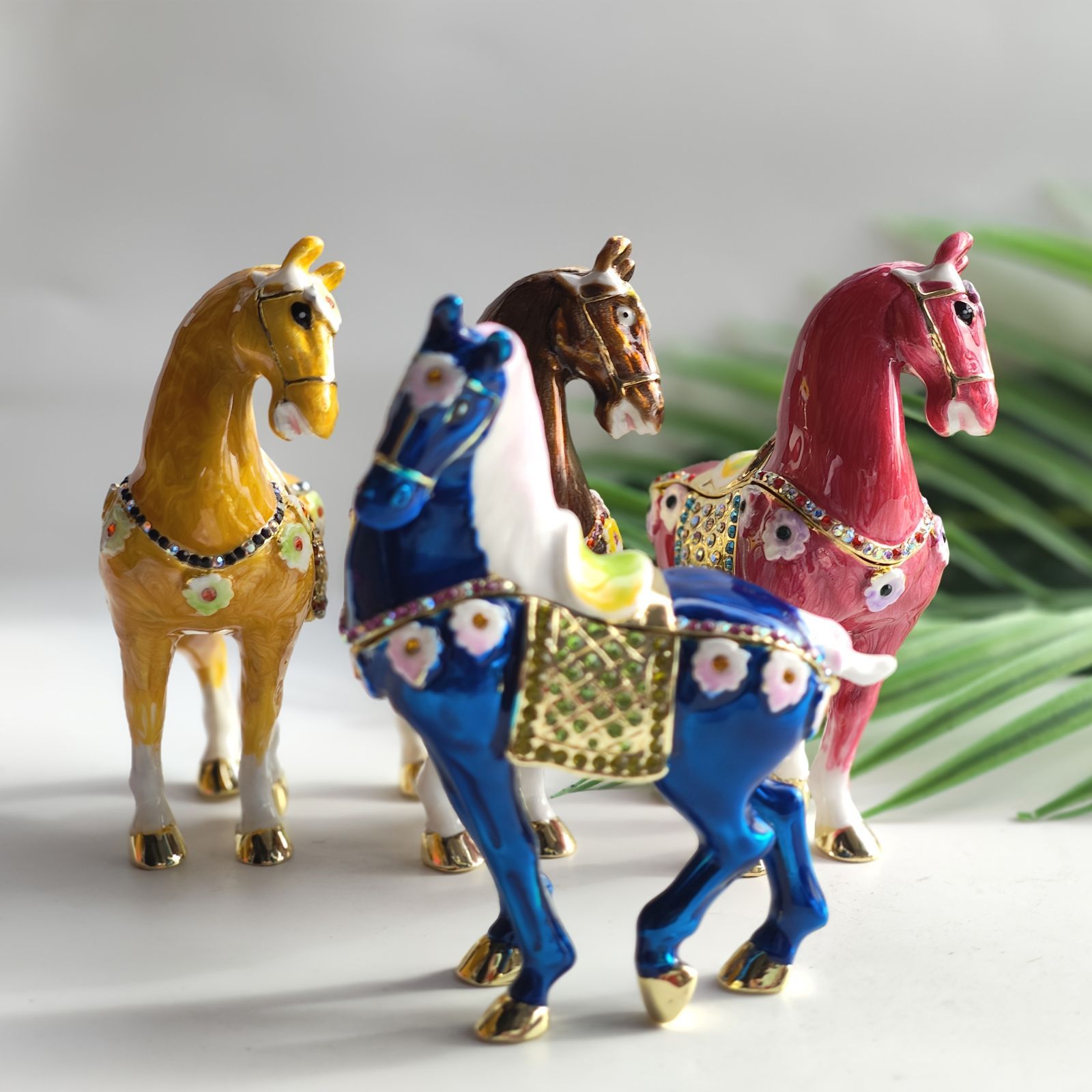 小物入れ 鍵置き 置物 インテリア オブジェ 馬 うま ウマ 干支 ケース ジュエリーボックス 玄関 鍵 収納ボックス 雑貨 オシャレ 金属 4種類 ミニサイズ