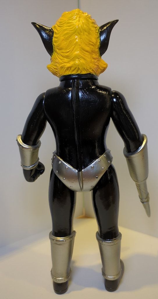 ブルマァク 復刻版怪獣シリーズ ウルトラマンレオ マグマ星人 ガンメタ