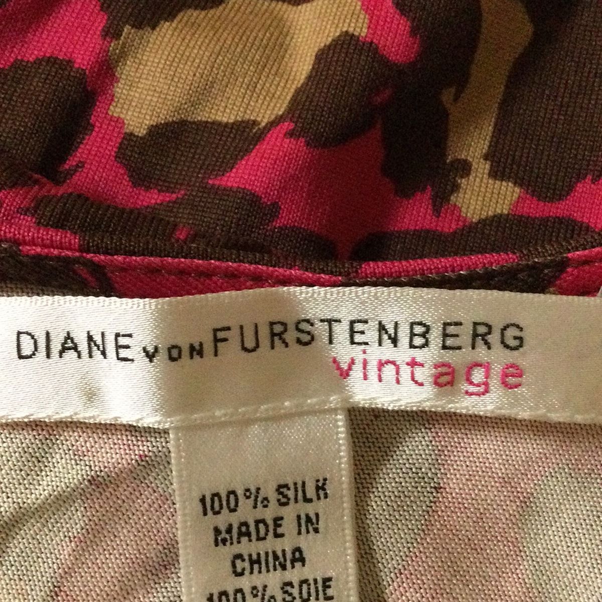 ピンク×ベージュ×ダークブラウン