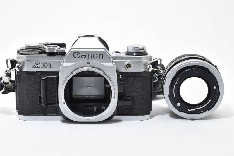  実用品 Canon キャノン AE 1 シルバー FD 50 mm 4 S C レンズキット パワーワインダーA付 フィルム一眼カメラ 4012 8 一眼レフカメラ(フィルム) フィルムカメラ