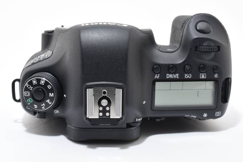 光学極上品】Canon キャノン EOS 6D ボディ シャッター数4495枚と