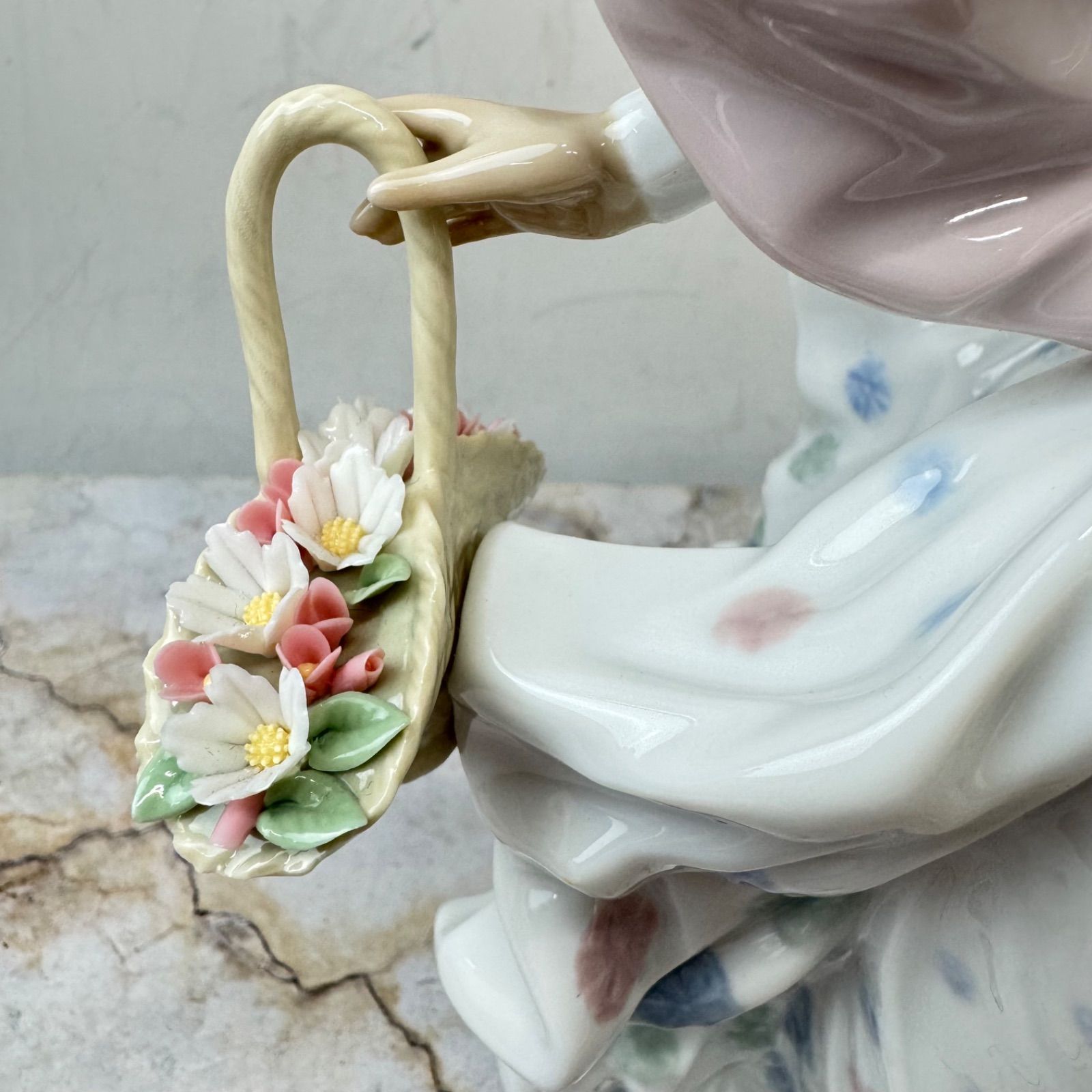 LLADRO リヤドロ 人形 フィギュリン 春の輝き - メルカリ