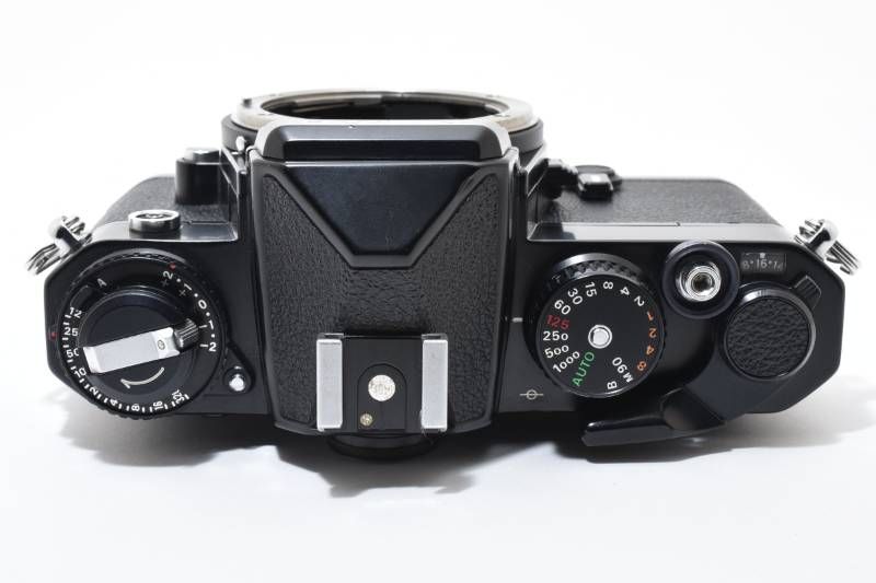 ブラック フィルム一眼カメラ
