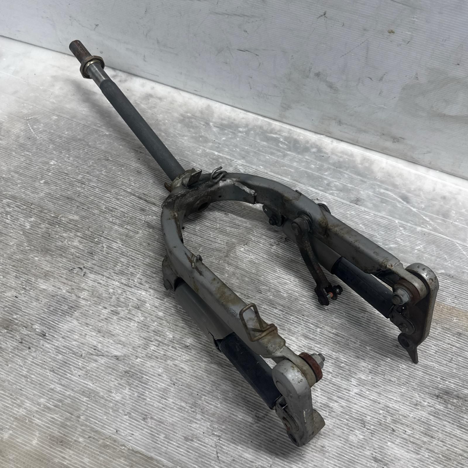 HONDA リード90 HF 05 フロントフォーク カバー ホンダ