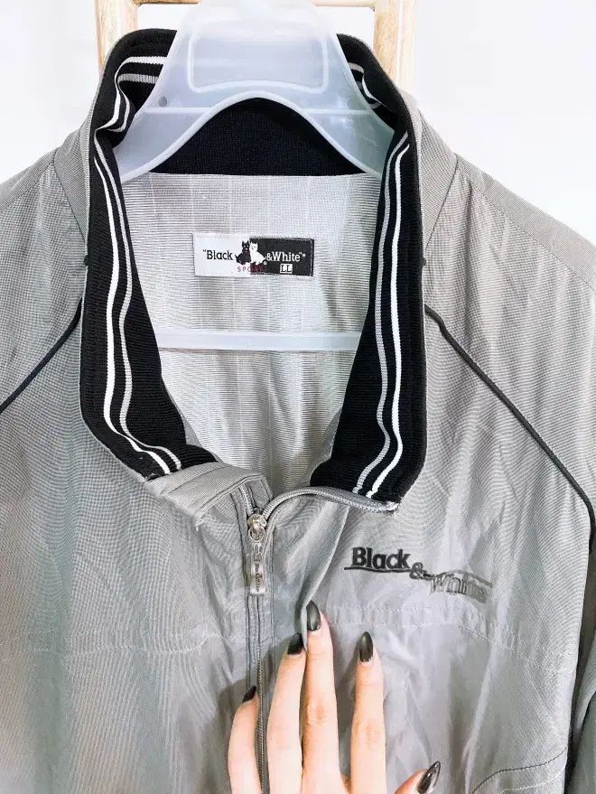 モンヴィンテージ 105 ブラック＆ホワイト ゴルフ メンズ ウィンドブレーカー ジャケット