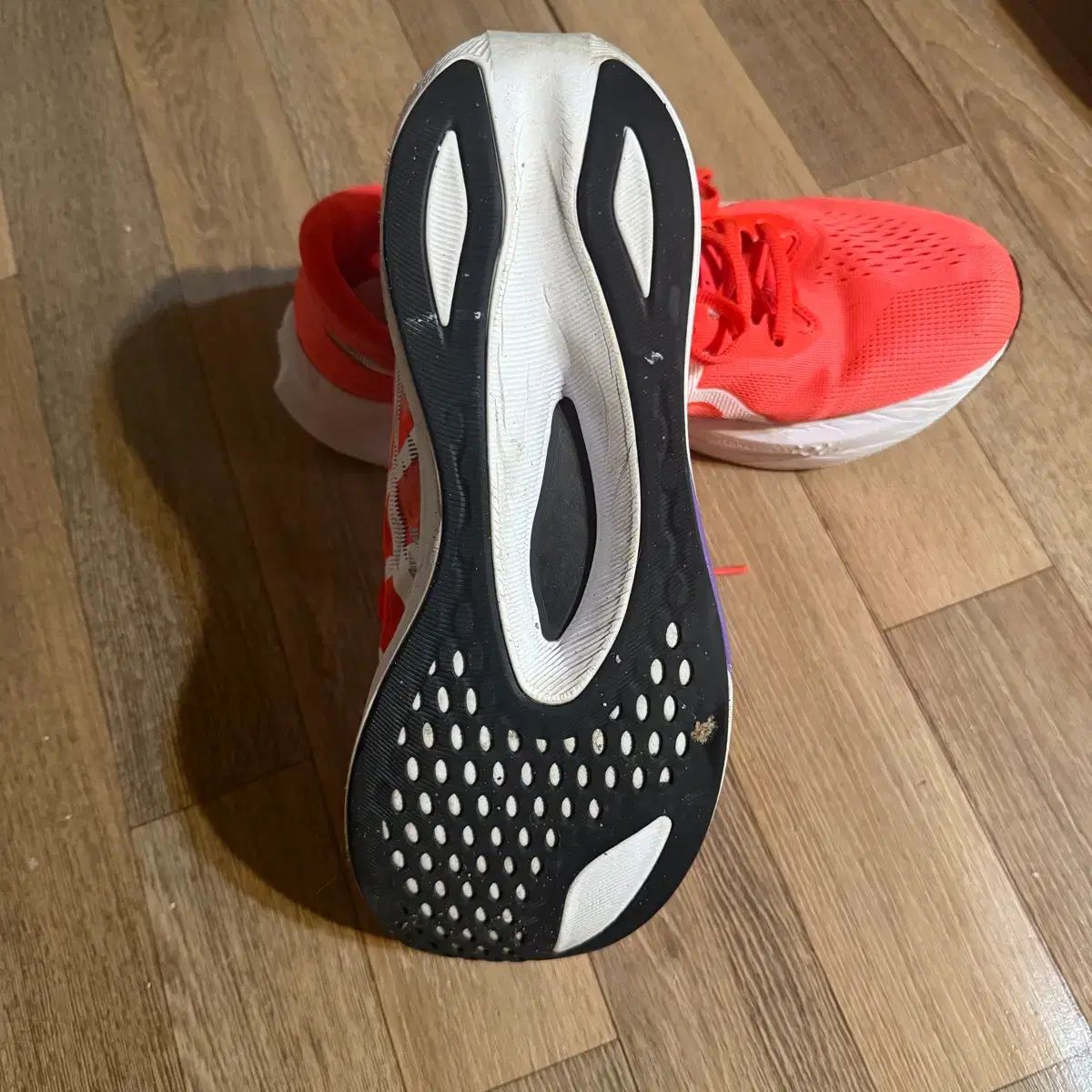 アシックス マジックスピード4 270 size