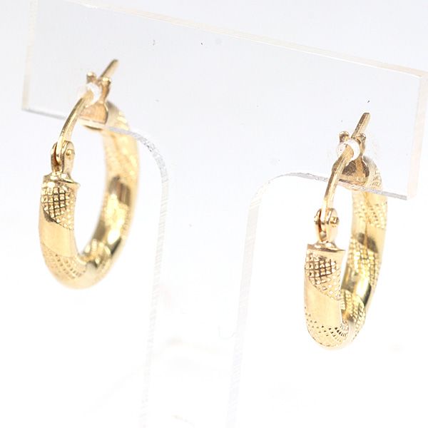 ウノアエレ UNOAERRE K18YG フープピアス 丸 750YG リボン リース