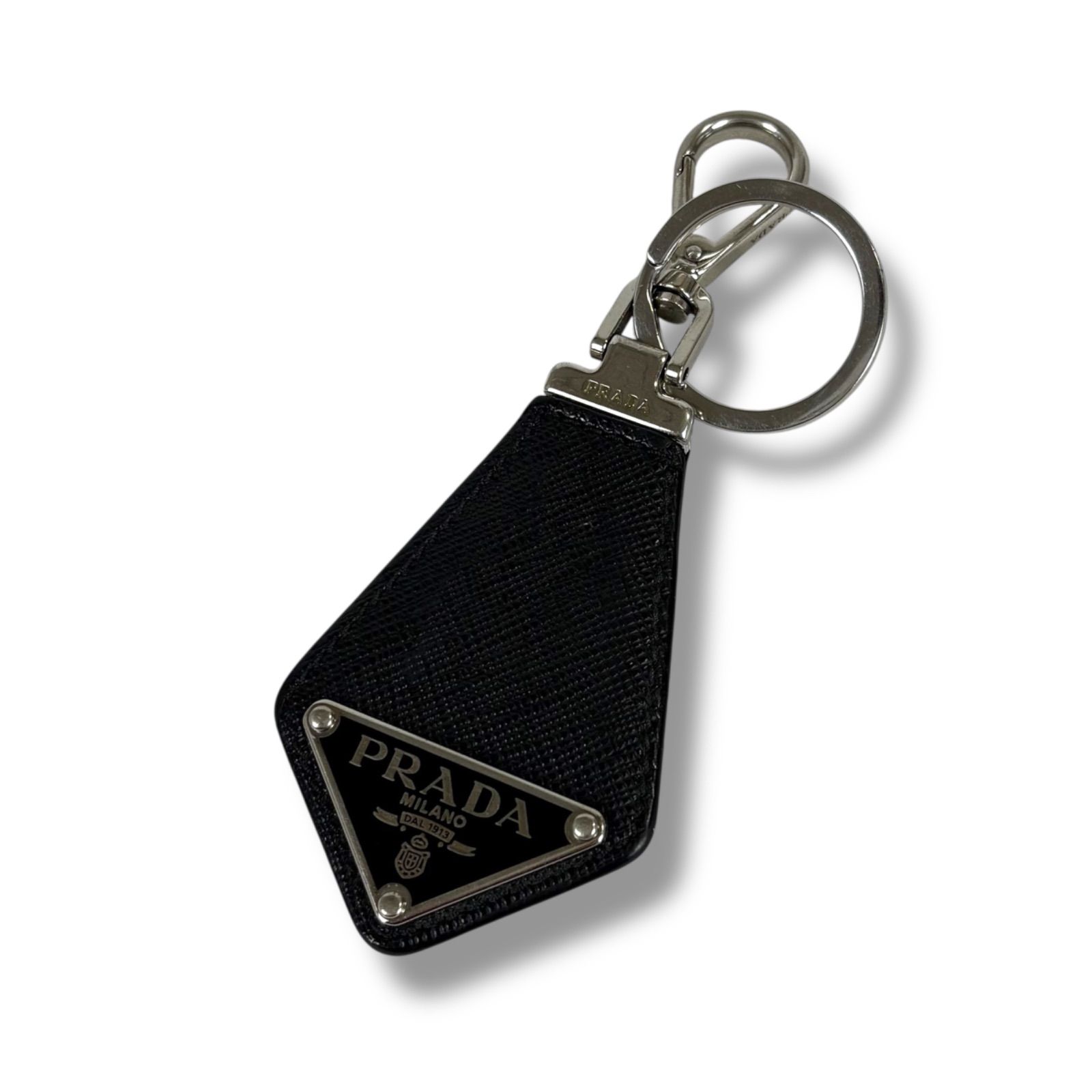 プラダ PRADA サフィアーノレザー キーチェーン トライアングルロゴ ブラック 黒 NERO キーリング シルバー SV バッグチャーム
