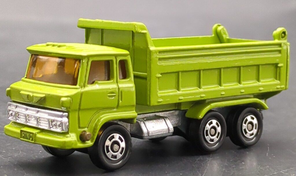 トミー トミカ黒箱 トミカ 日野ダンプカー 黄緑 オレンジ窓 11 Fホイール 52-1-15