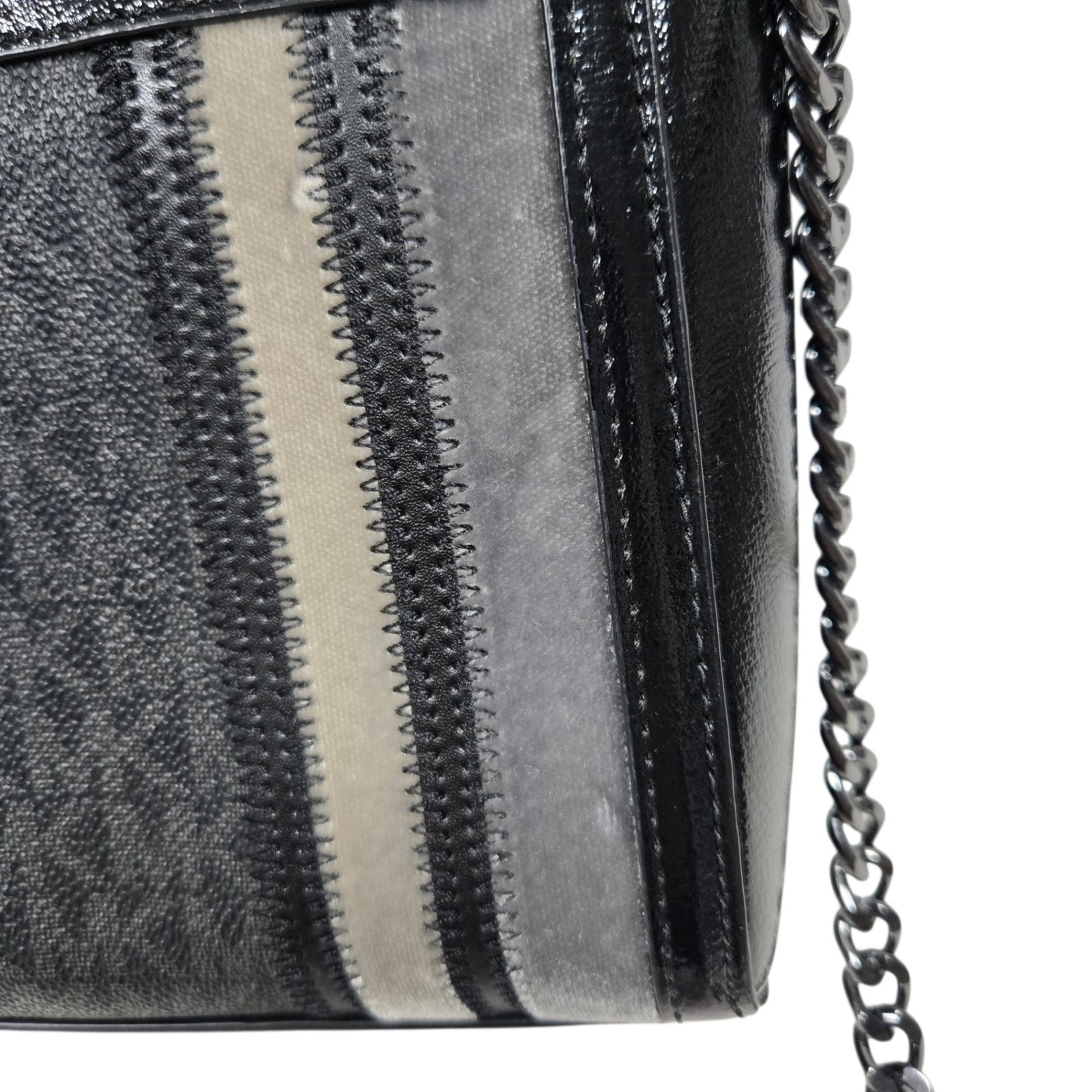 ◆MICHAEL KORS マイケルコース ショルダーバッグ パッチワーク レディース チェーンバッグ ブラック系 ベロア 中古品 Q102807NL ◇MICHAEL KORS マイケルコース ショルダーバッグ パッチワーク
