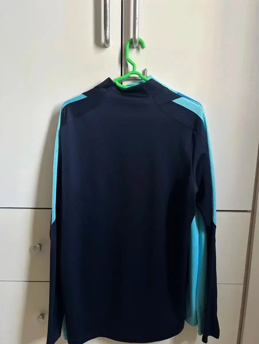 ナイキ 韓国 サッカー チーム トレーニングウエア トップス M - メルカリ