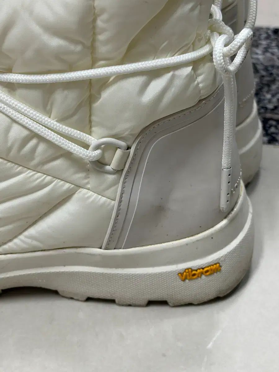  LOW CLASSIC ロウ クラシック ダウンブーツ その他 ブーツ