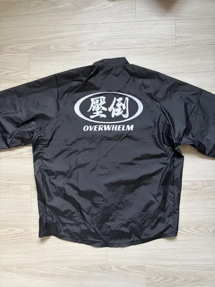 圧倒 001 基本 ウィンドブレーカー Lサイズ
