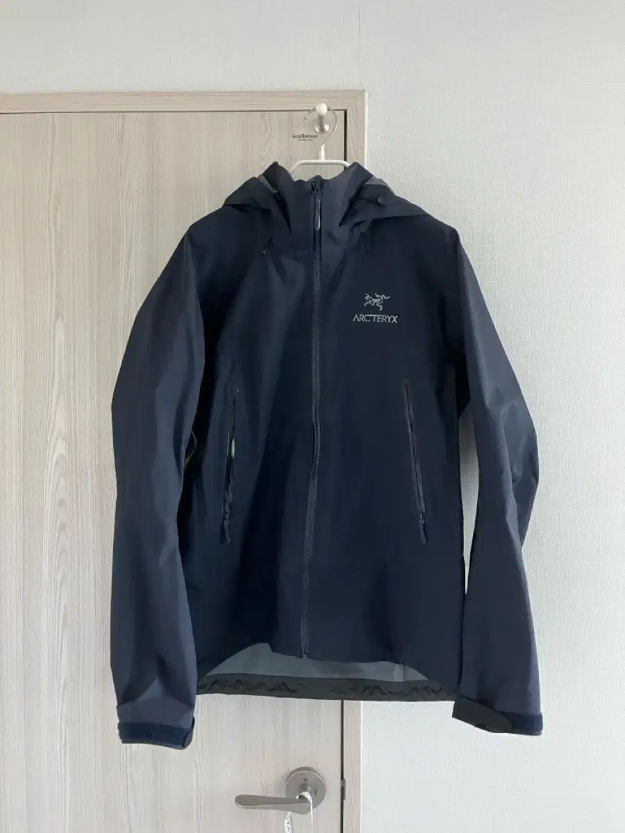 ARC TERYX アークテリクス ベータ AR ジャケット ネイビー L