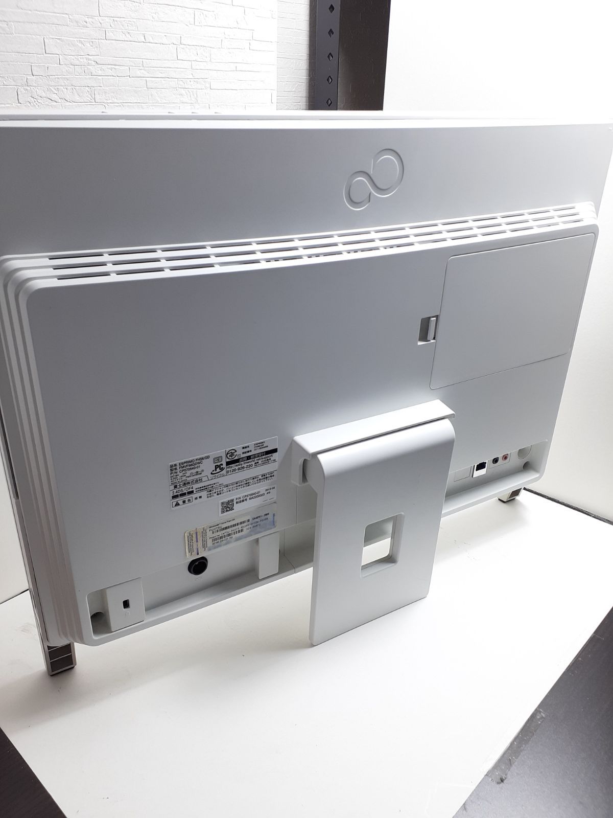 FMV 富士通 モニター intel ホワイト 通電 済み S