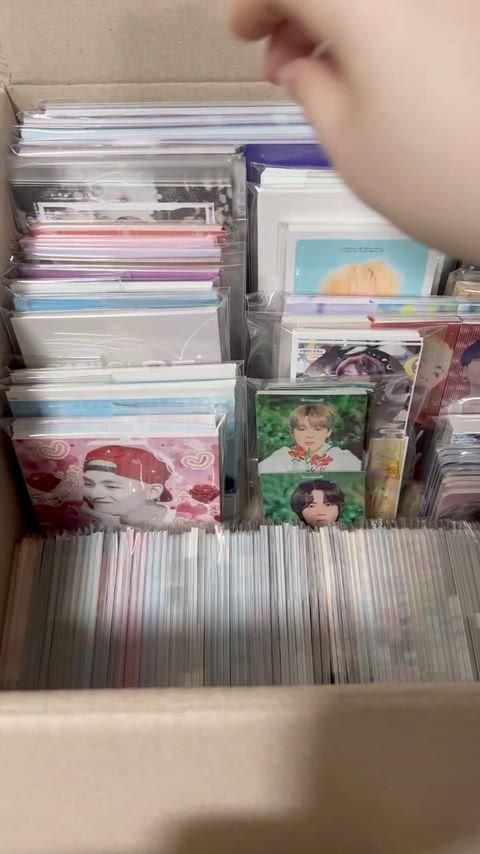 BTS グッズ 出品